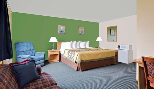 Studio Suite, 1 King Bed, Non Smoking