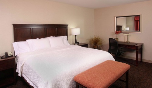 Suite, 1 King Bed, Non Smoking