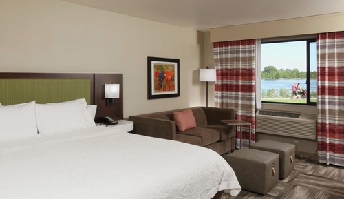 One King Bed, River View, Non-Smoking