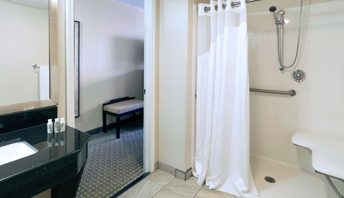 Deluxe Room, 2 Queen Beds, Accessible, Non Smoking (Mobility)