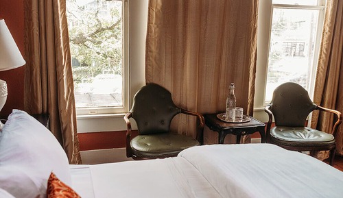 Classic Room, 1 King Bed