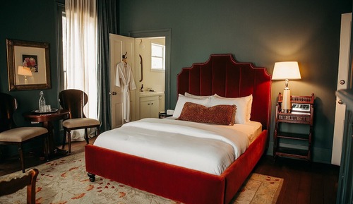 Classic Room, 1 Queen Bed