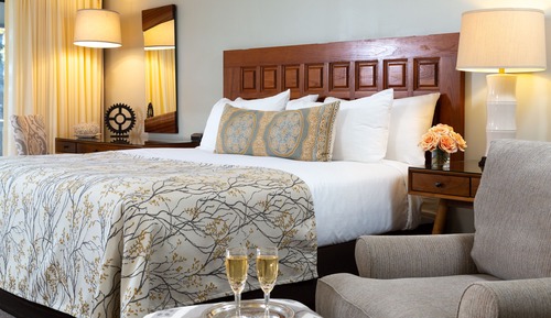 Deluxe Room, 1 King Bed