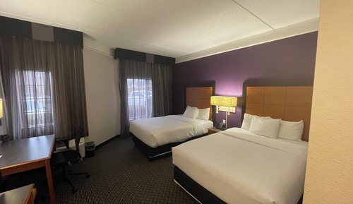 Deluxe Room, 2 Queen Beds, Non Smoking