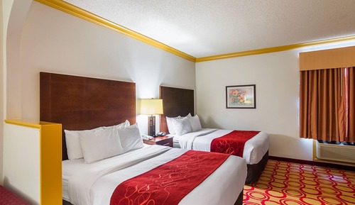Suite, 2 Queen Beds, Non Smoking (Upgrade)