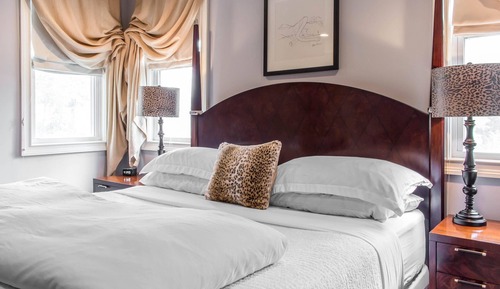 Deluxe Room, 1 King Bed, Non Smoking
