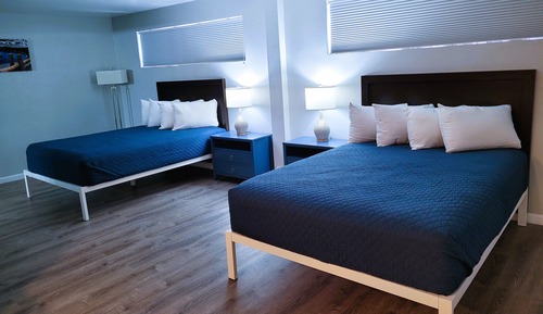 Standard Room, 2 Queen Beds (Double Queen Room Accessible)