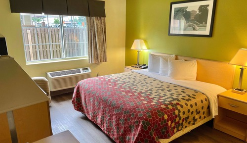 Room, 1 Queen Bed, Non Smoking