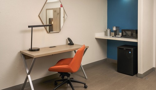 Suite, 1 Double Bed, Accessible (Comm, Roll-In Shower)