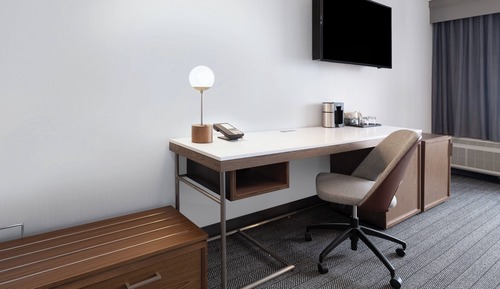 Suite, 1 Bedroom, Balcony