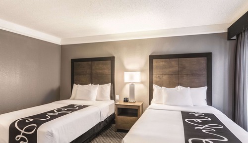 Room, 2 Double Beds, Non Smoking (Roll-In Shower)
