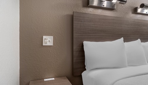 Standard Room, 1 King Bed, Non Smoking