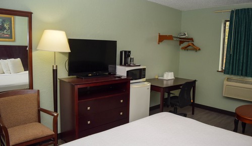 Standard Room, 1 King Bed, Non Smoking