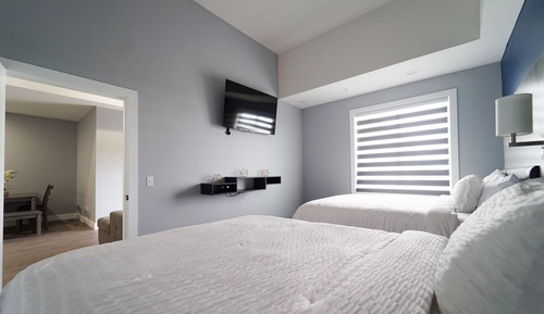 Family Suite with Jacuzzi