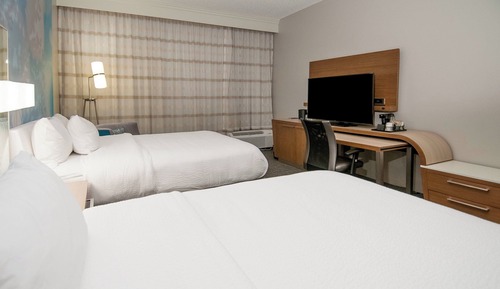 Room, Multiple Beds