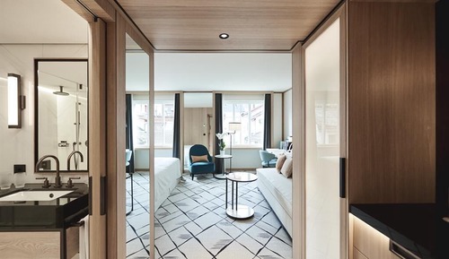 Room (Double)