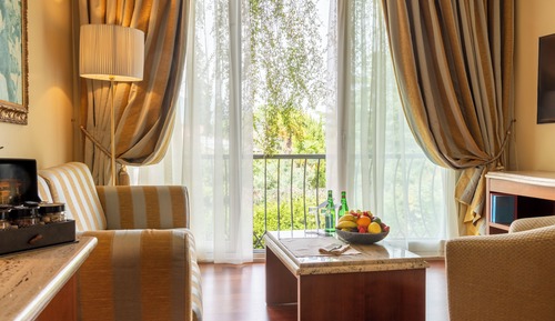 Deluxe Junior Suite with Balcony (Single)