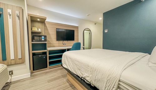 Studio Suite, 1 Queen Bed, Non Smoking