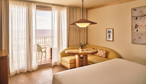 Room, 1 King Bed, Oceanfront (Dune House Preview, Corner)
