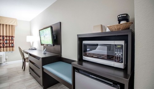 Standard Room, 1 King Bed