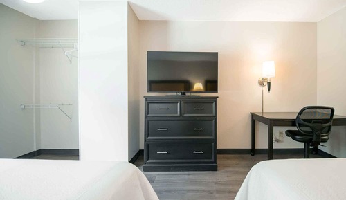 Premium Studio, 2 Double Beds, Mobility Accessible, Non Smoking