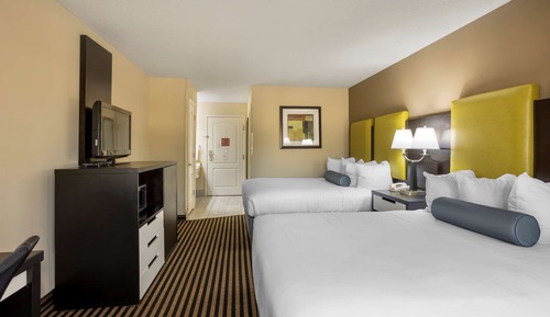 Standard Room, 2 Queen Beds, Non Smoking, Refrigerator & Microwave (Pet Friendly)