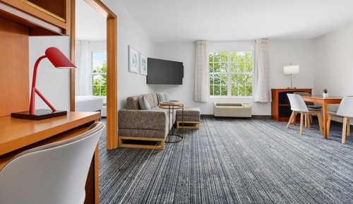 Suite, 1 Bedroom (Mobility Accessible, Roll-In Shower)