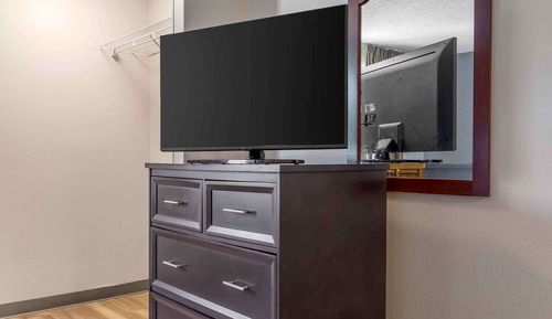 Studio, 1 Queen Bed, Accessible, Non Smoking