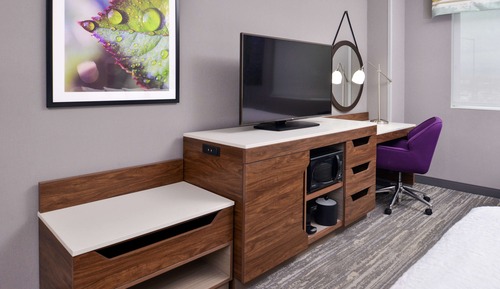 Suite, 1 King Bed, Non Smoking