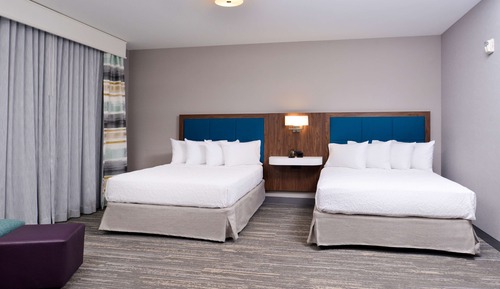 Suite, 2 Queen Beds, Accessible, Bathtub (Mobility & Hearing)