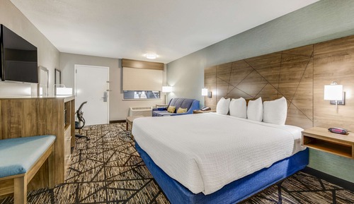 Standard Room, 1 King Bed, Smoking