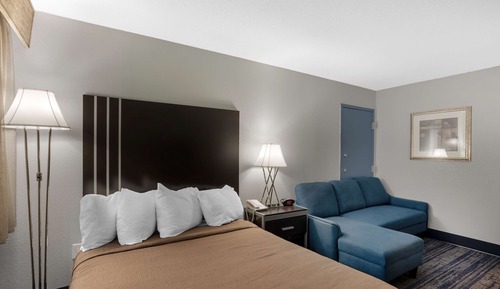 Standard Room, 1 Queen Bed with Sofa bed, Accessible, Refrigerator & Microwave (with Sofabed)