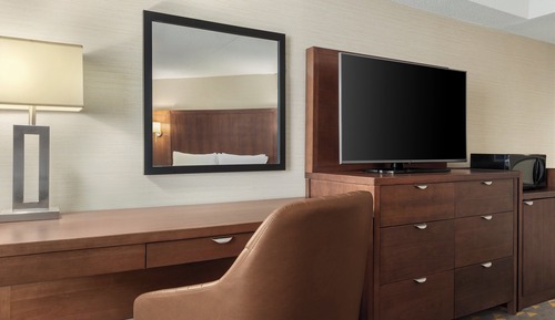 Standard Room, 2 Queen Beds (Bath Shower Combination)