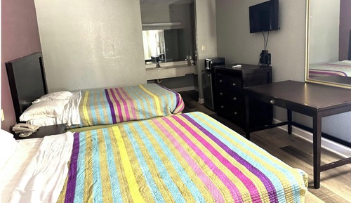 Room, 2 Queen Beds, Non Smoking