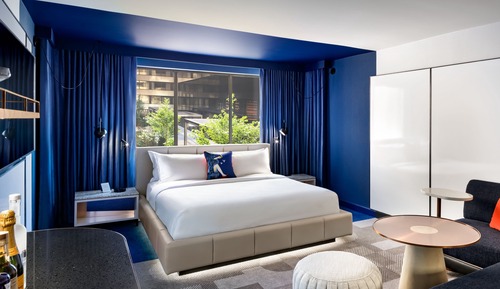 Standard Room, 1 King Bed, Courtyard View