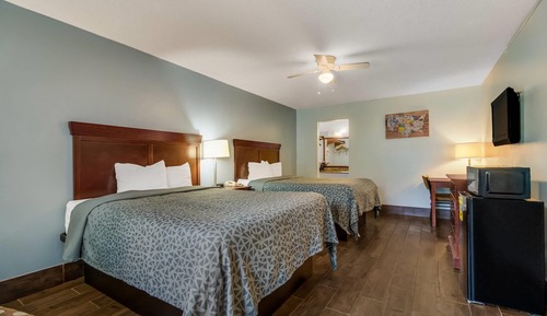 Standard Room, 2 Queen Beds, Non Smoking