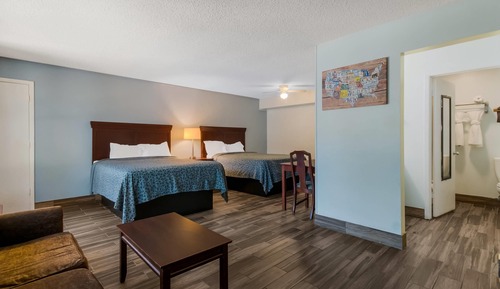 Suite, Multiple Beds, Non Smoking