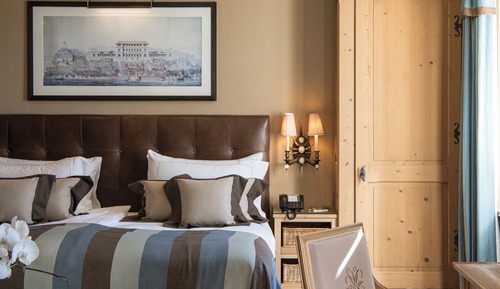 Deluxe Room Mountain View