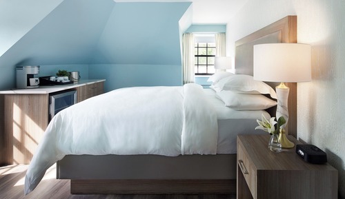 Guest Room Junior Queen