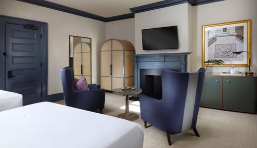 Clubhouse Traditional 2 Queen