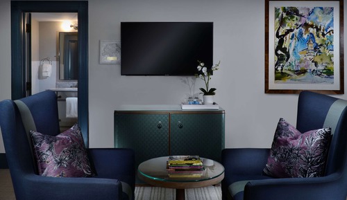 Clubhouse Traditional King