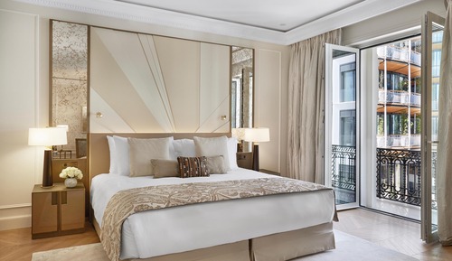 Junior Suite - City or Patio view