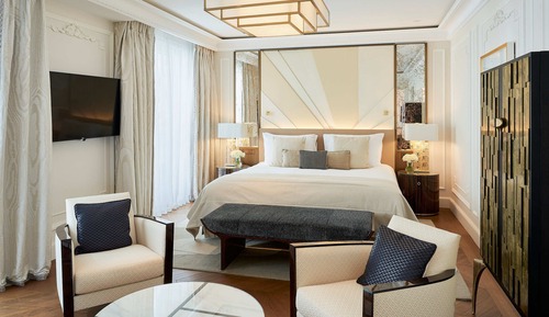 Deluxe Suite 442 - City view