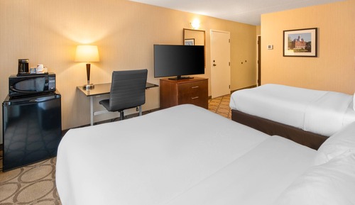 Standard 2 double beds Non-Smoking Ground floor