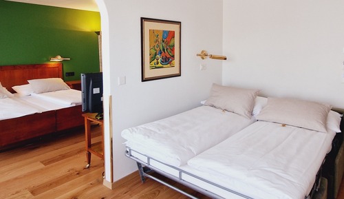 Familien-Zimmer, nur 3-4 Personen, mit Balkon