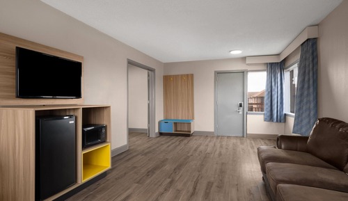 Suite, 2 Queen Beds, Non Smoking