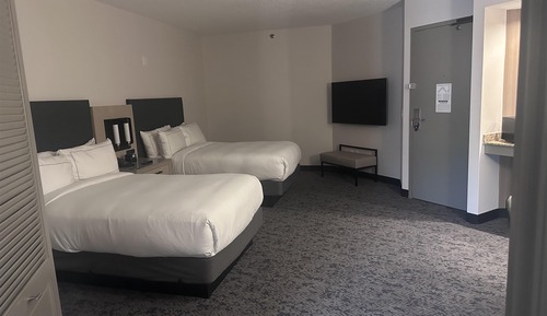 Junior Suite, One Double Bed, Roll In Shower