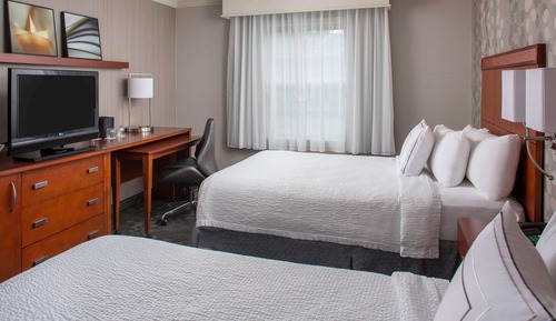 Room, 2 Double Beds, Accessible (Mobility/Hearing Tub)