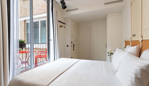 Double Room Terrace - Complimentary soft minibar, courtesy tray, Chromecast and digital press