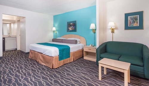 Studio Suite, 1 King Bed